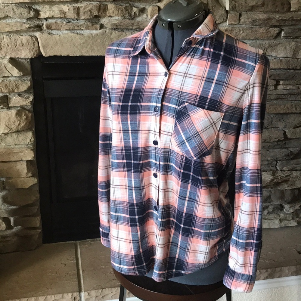 Starlet.  Size medium Top